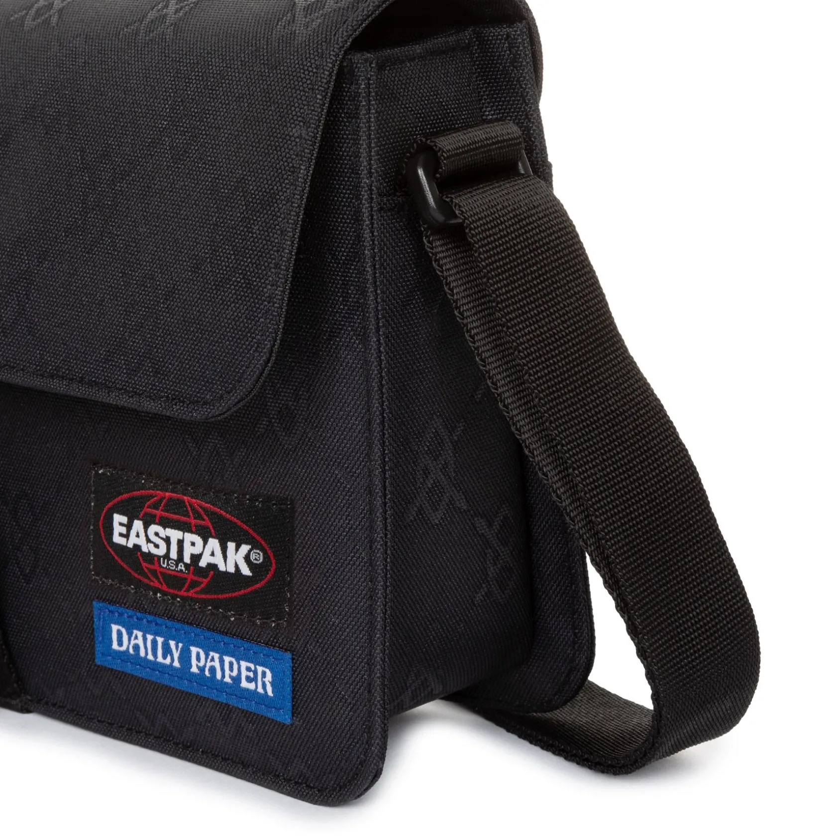 Eastpak Crossbody Tassen>DAILY MINI BAG DPEmbossed