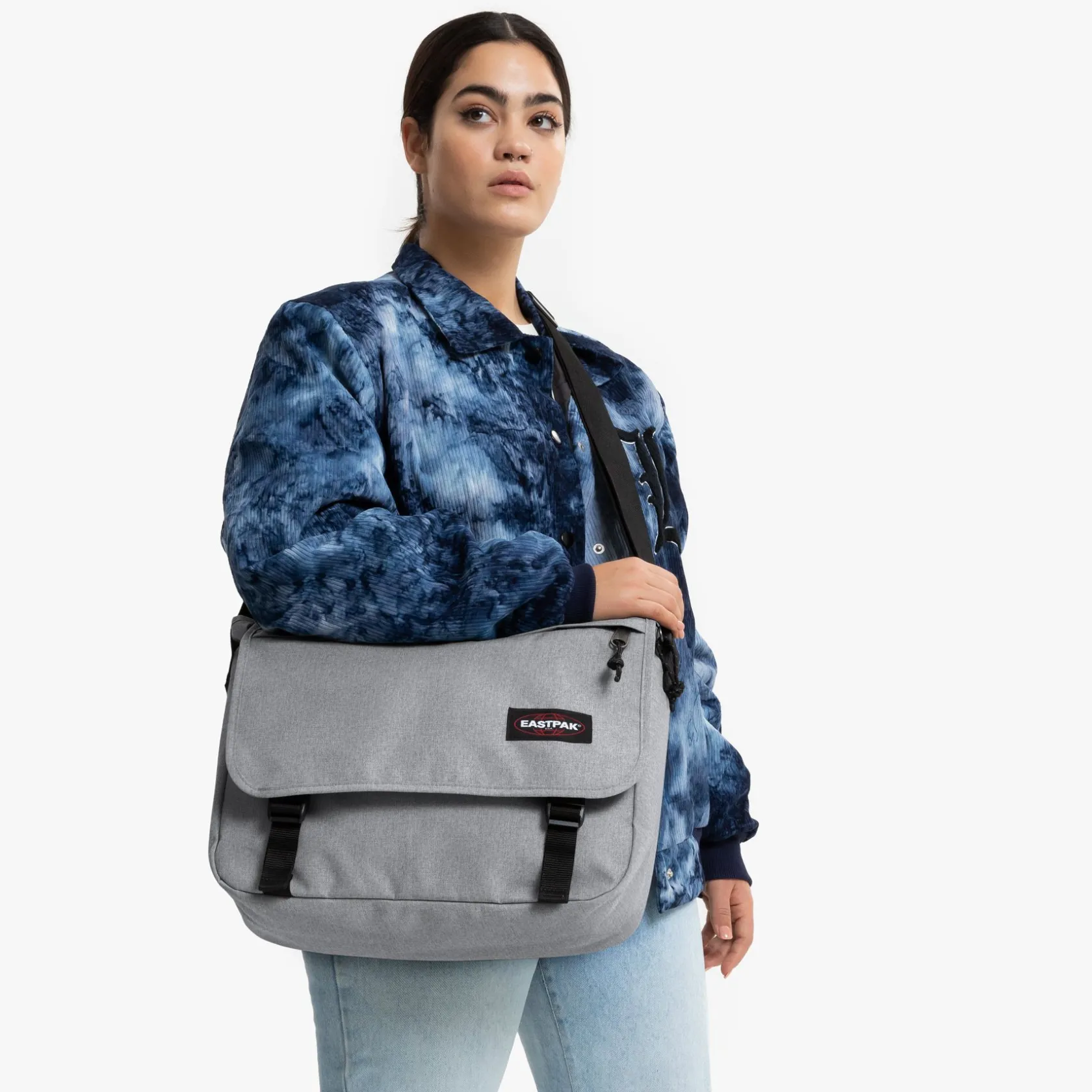 Eastpak Schoudertas Voor School | Messenger Tassen>DELEGATE + SundayGrey